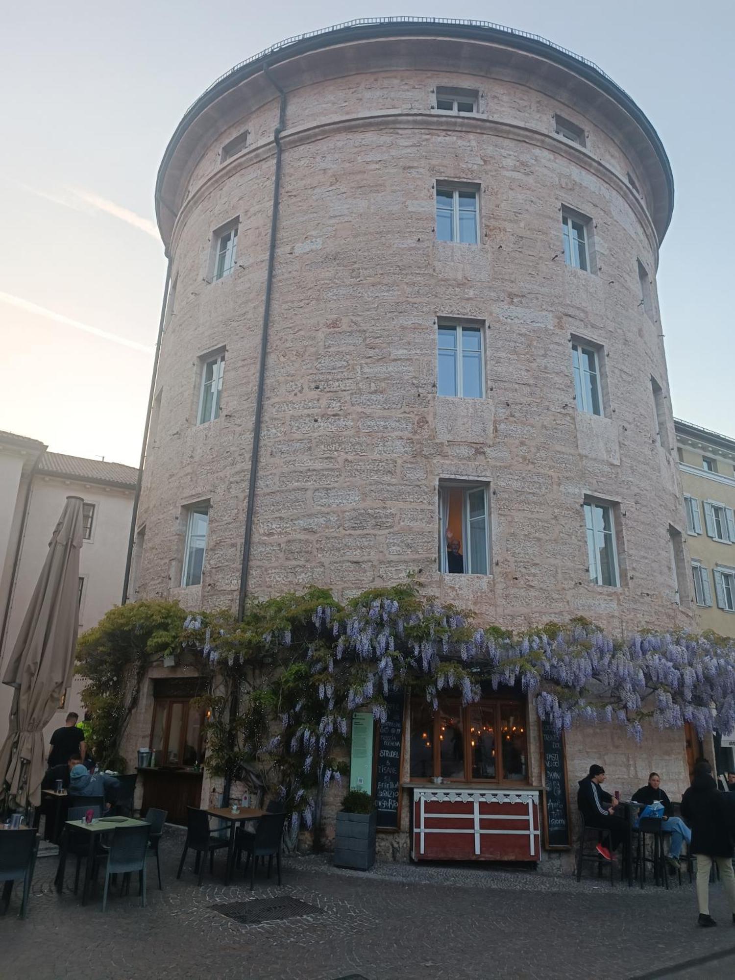 Hotel Torrione Trient Exterior foto